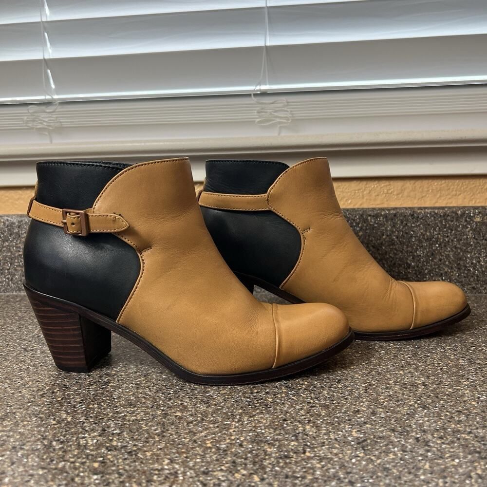 Wolverine 1000 Mile Ankle Bootie Block Heel Tan Black Leather Womens 8.5 Slip On